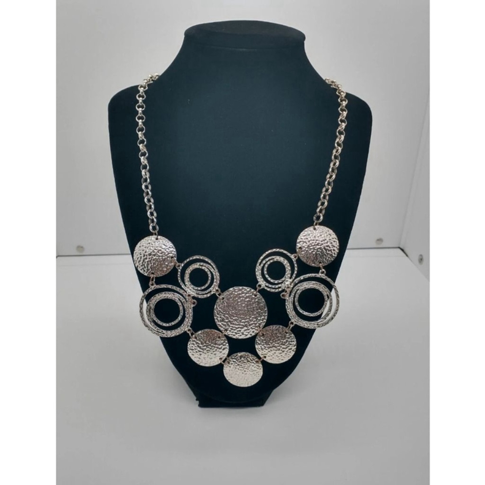 New Directions Silver Tone Hammered Disc Ring Necklace